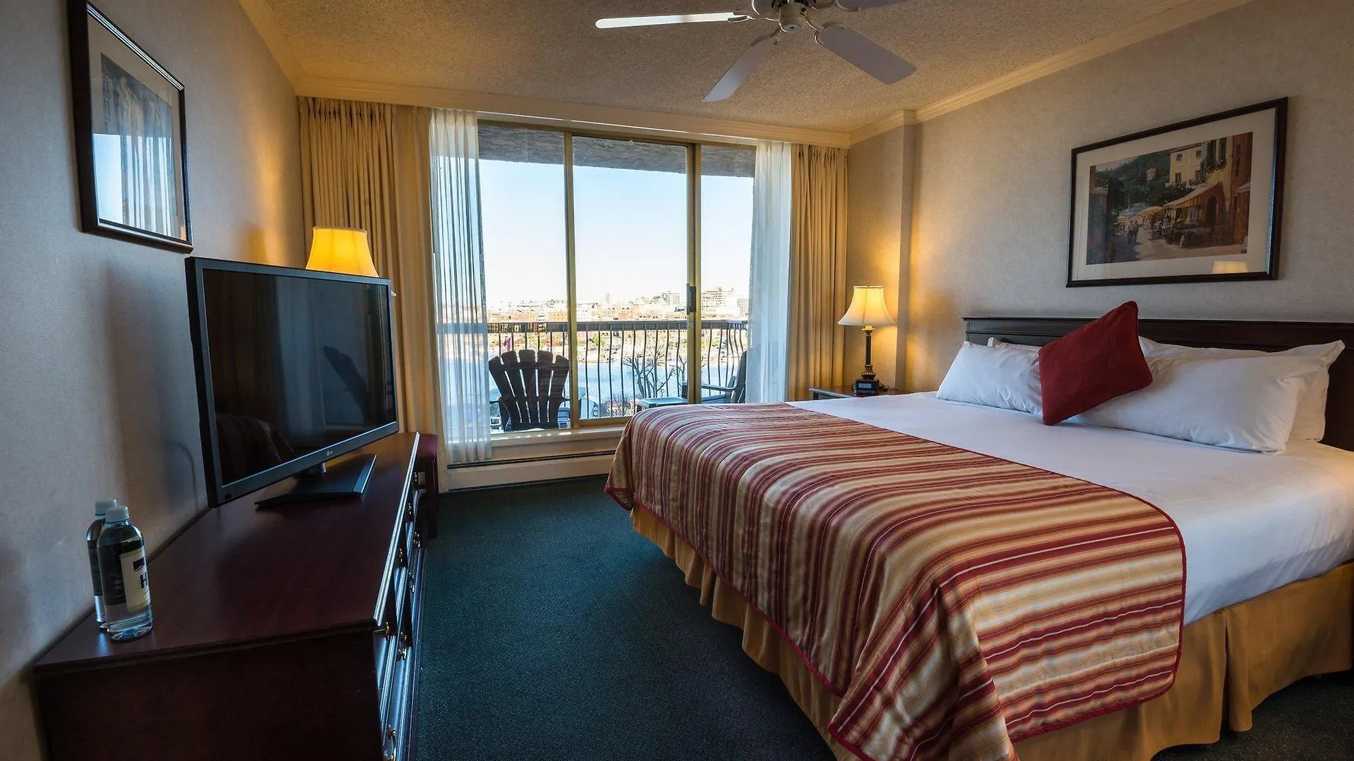 Harbour Towers Hotel & Suites Victoria Canada