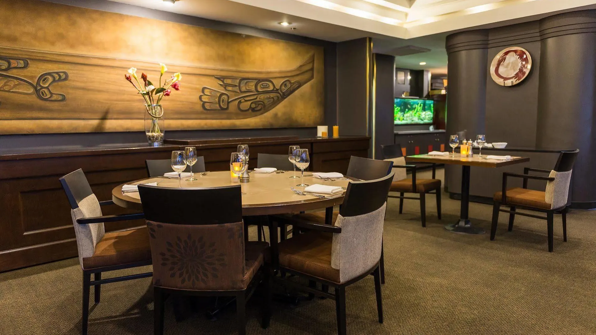 Harbour Towers Hotel & Suites Victoria