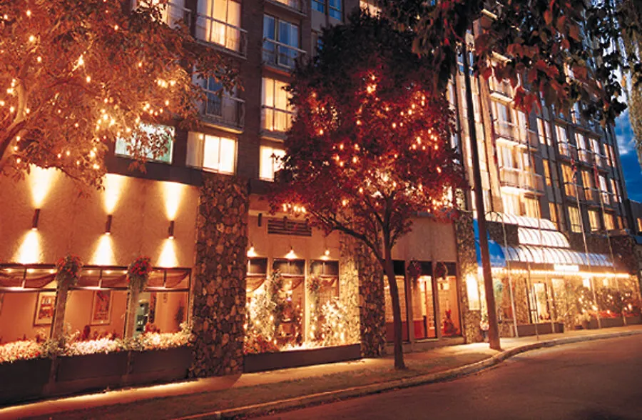 Harbour Towers Hotel & Suites Victoria Canada