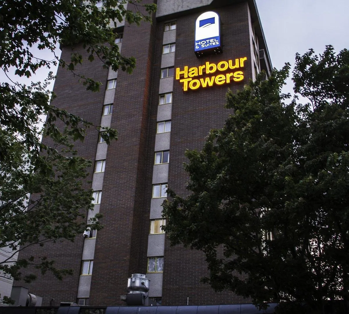 Harbour Towers Hotel & Suites فكتوريا كندا
